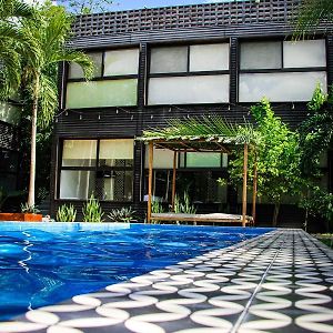 Urban Bacalar Hotel
