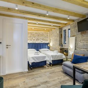 Miara Luxury Rooms